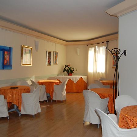 Hotel Belie San Martino di Lupari Exteriör bild