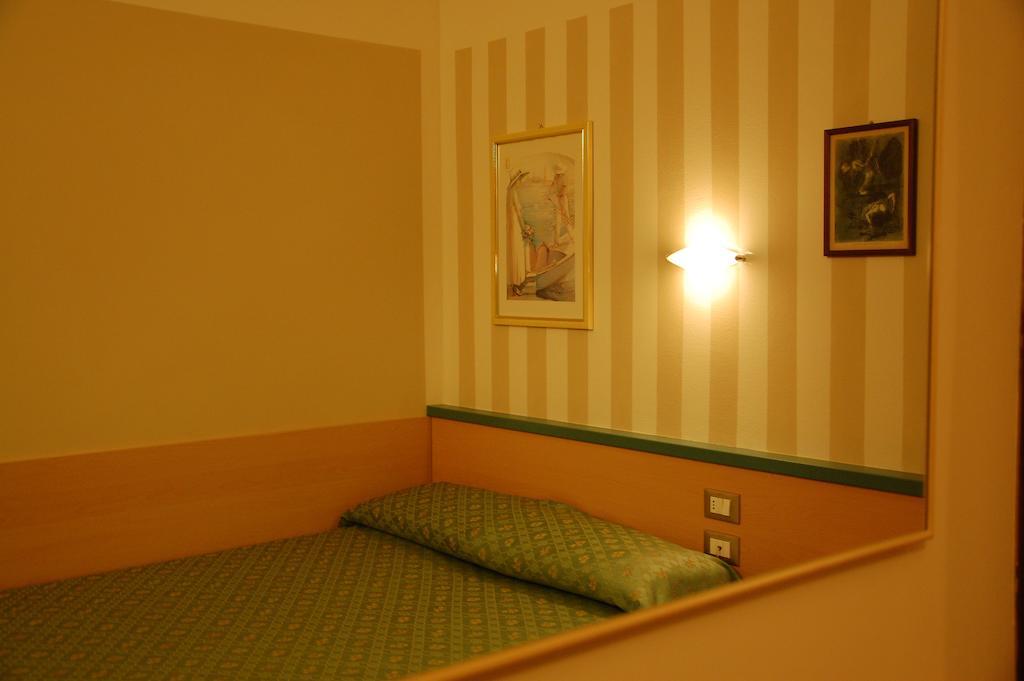 Hotel Belie San Martino di Lupari Rum bild