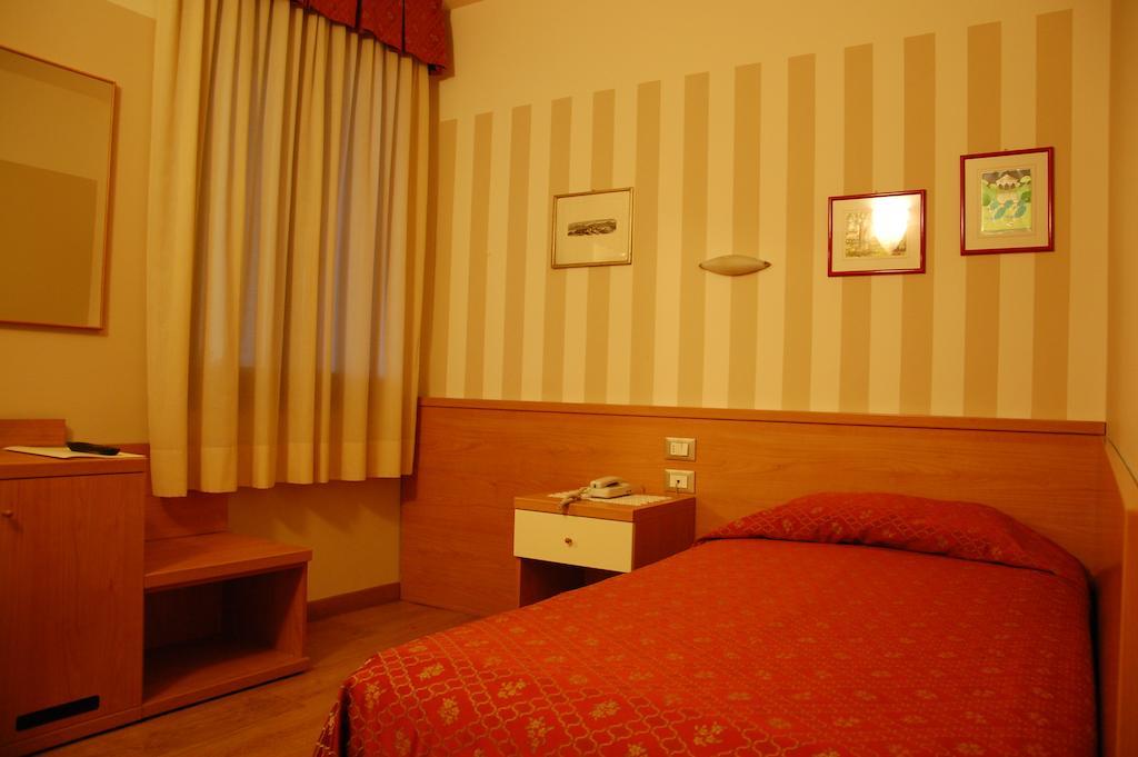 Hotel Belie San Martino di Lupari Rum bild